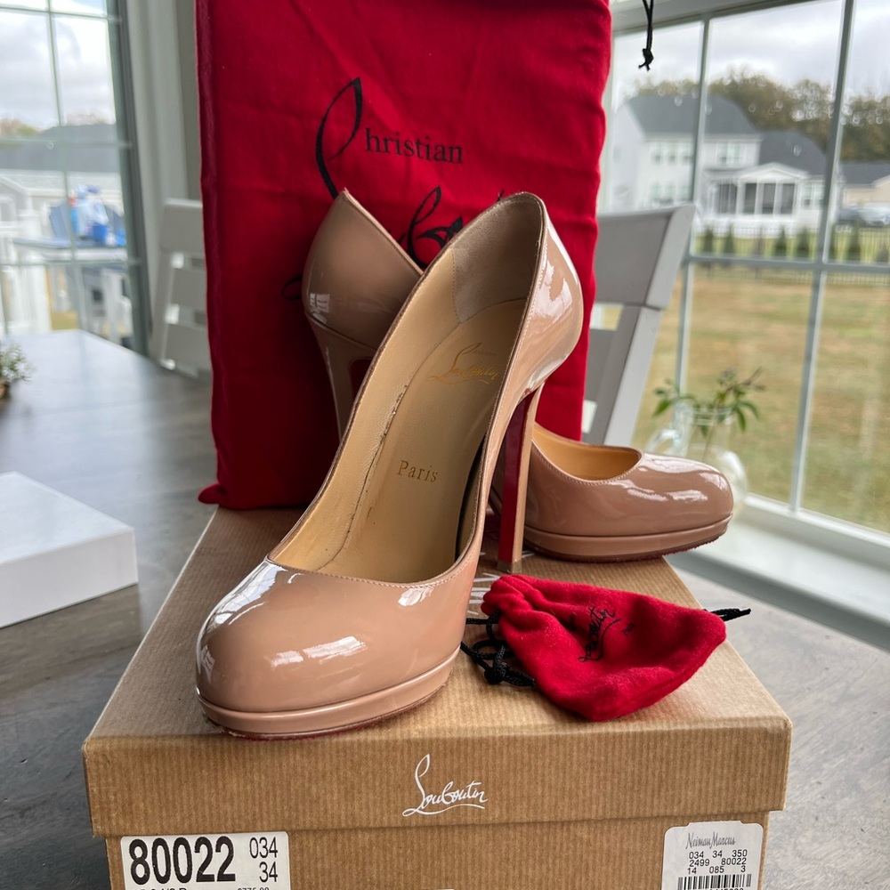 Christian Louboutin Beige Patent Leather Heels